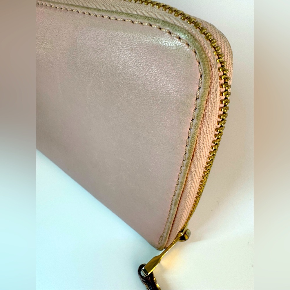 Chloé Continental Wallet Light Blush Pink Bow Zip Around Wallet Gold Hardware - Picture 5 of 16